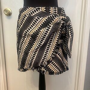 Judith March Black and White Wrap Mini Skirt